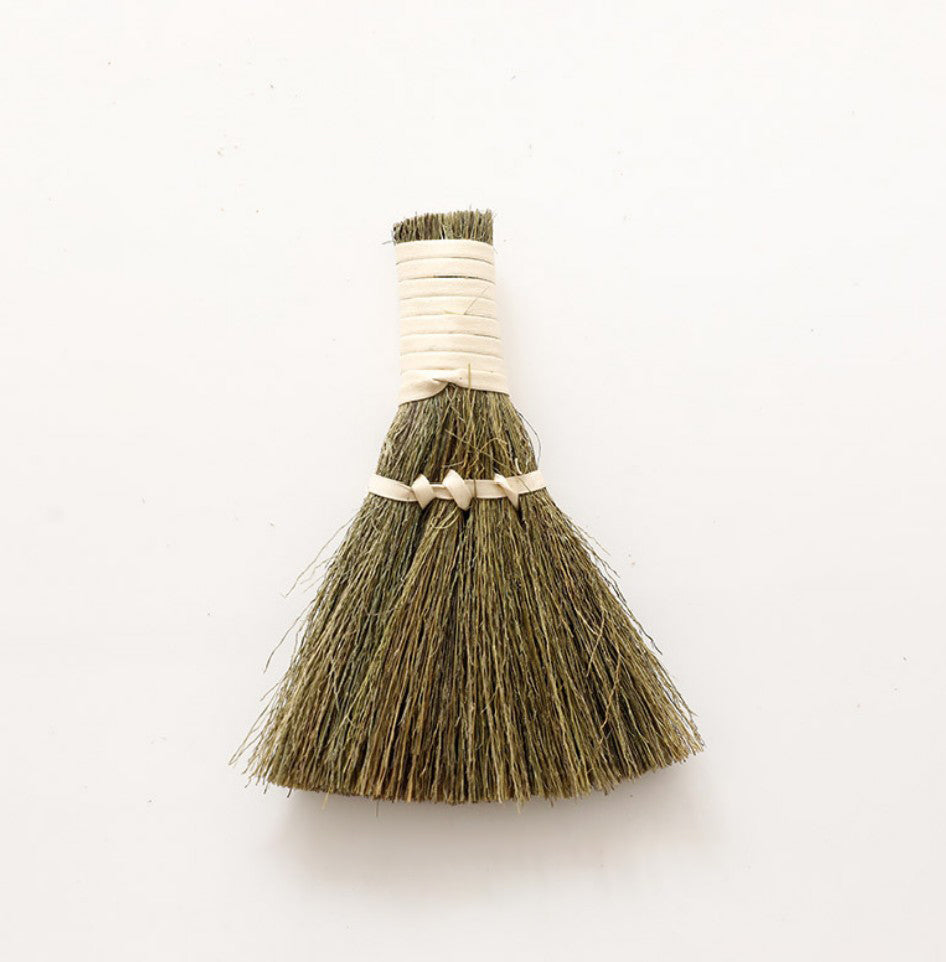 Mini Straw Broom