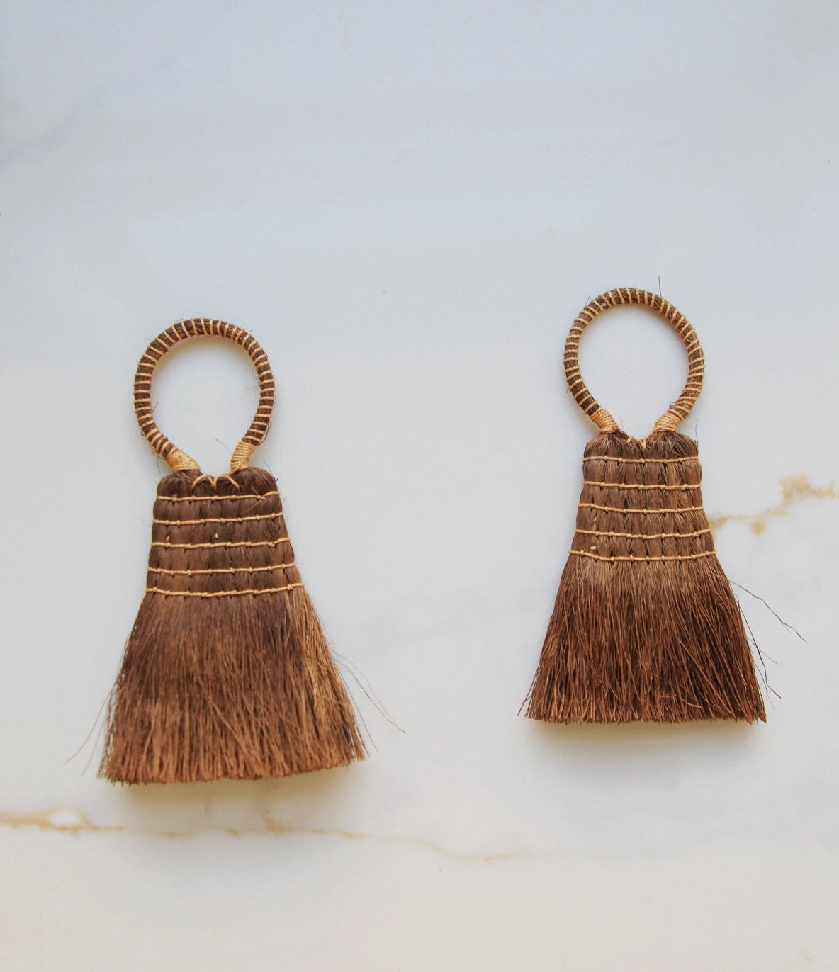 Mini Palm Fiber Brush with Handle