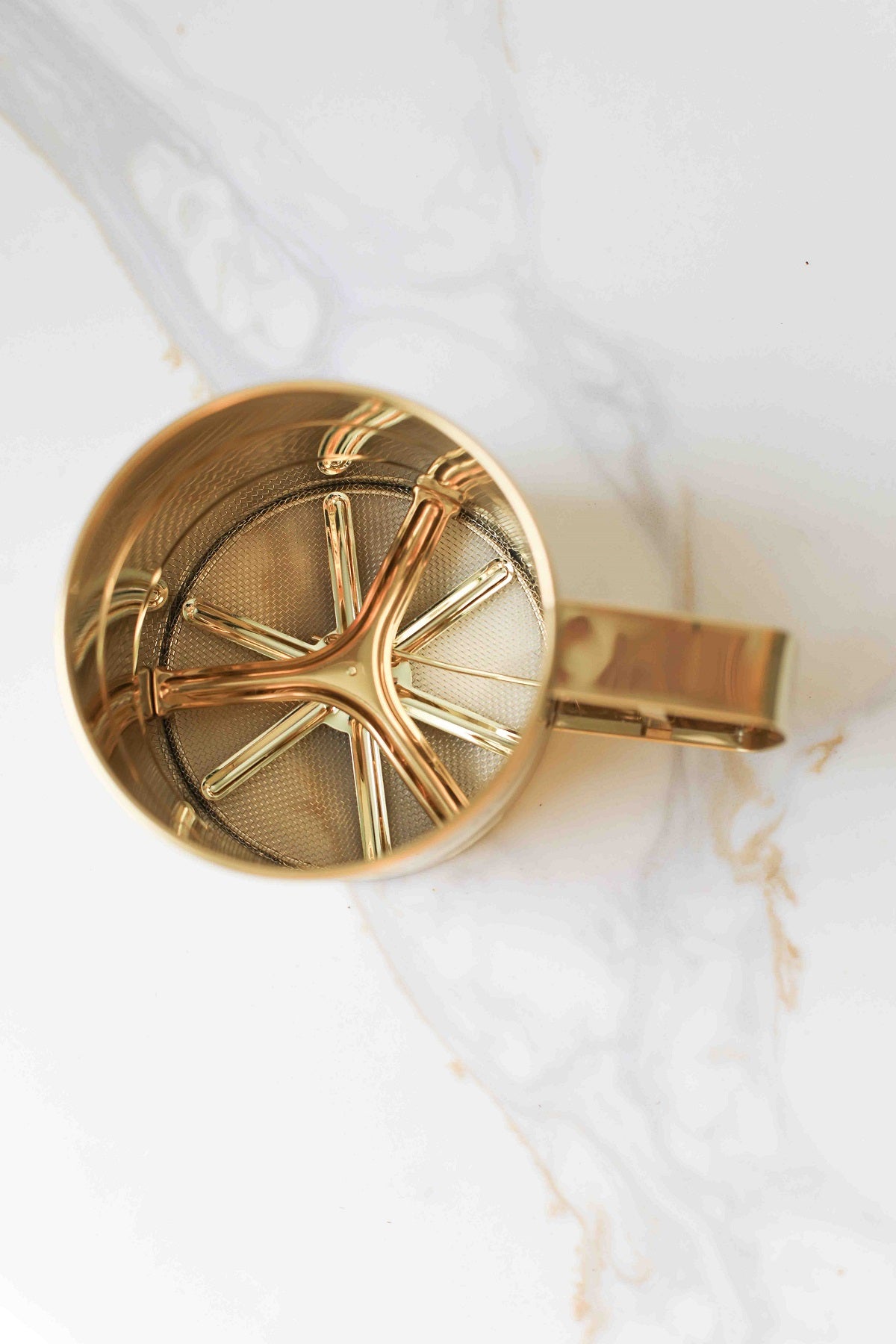 Lightweight Gold Stainless Steel Flour Sifter