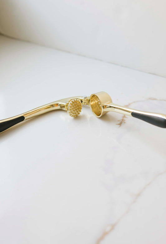 Atelier Black and Gold Garlic Press