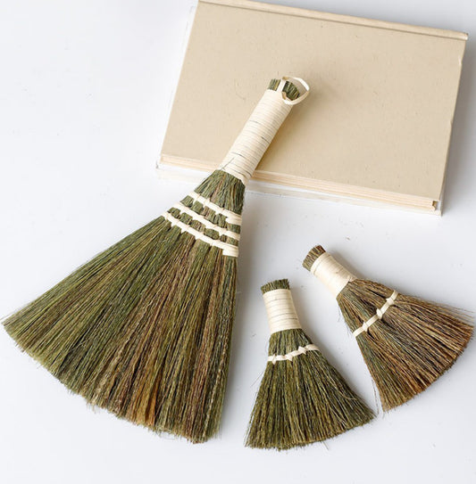 Mini Straw Broom