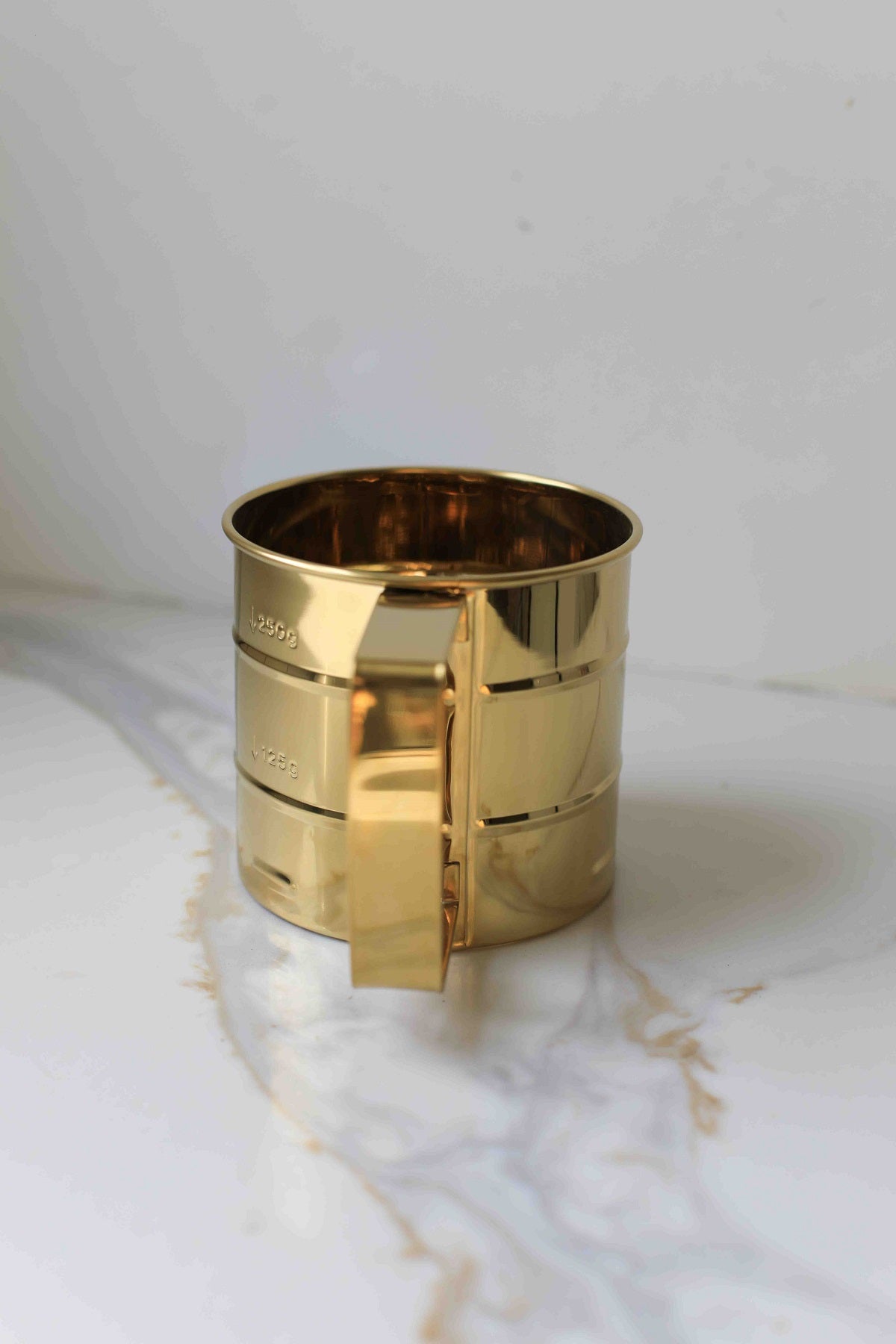 Lightweight Gold Stainless Steel Flour Sifter