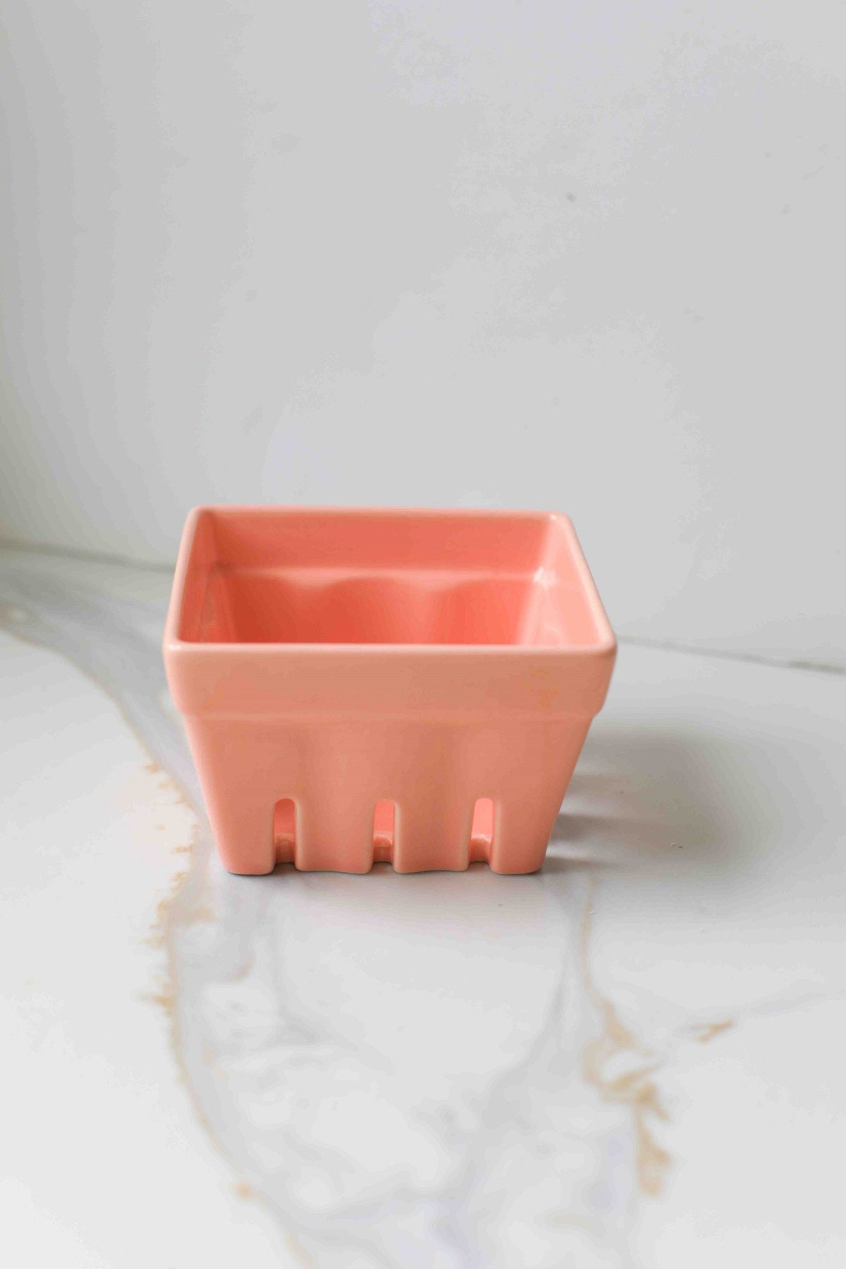 Berry Box Porcelain Colander