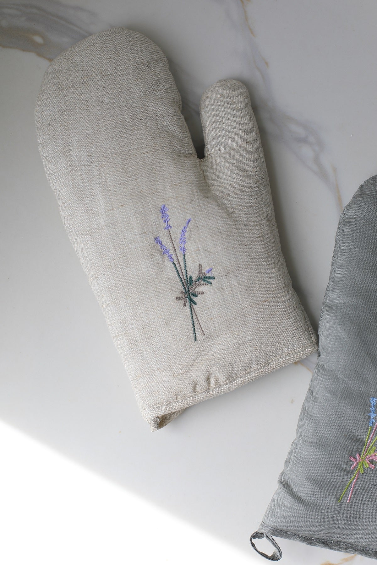 Minimalist Kitchen Oven Mitt