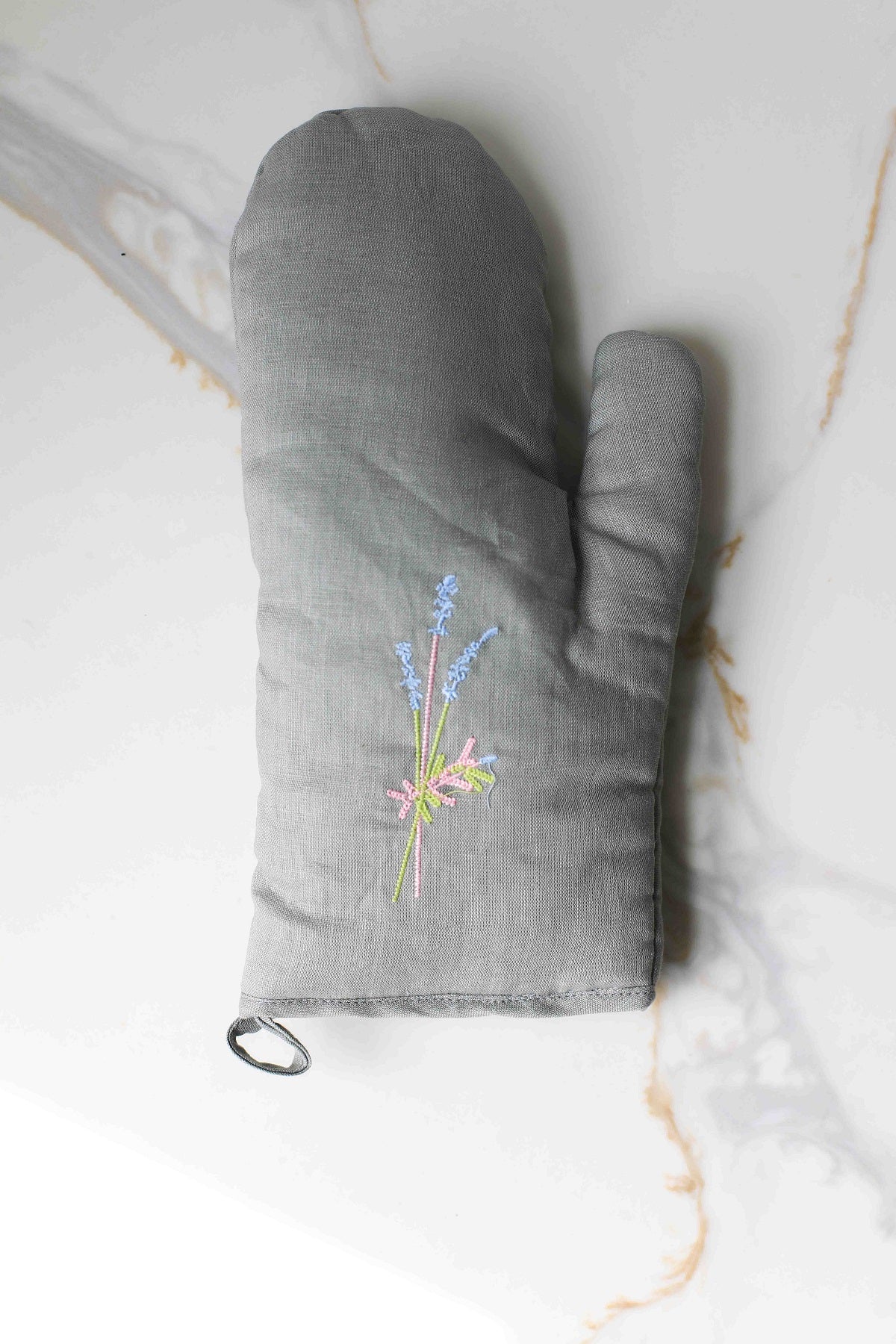 Minimalist Kitchen Oven Mitt