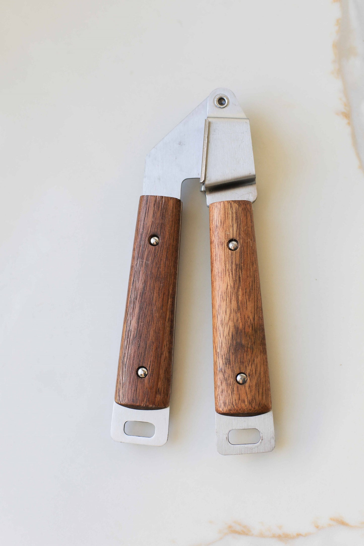 Heirloom Wooded Handle Garlic Press