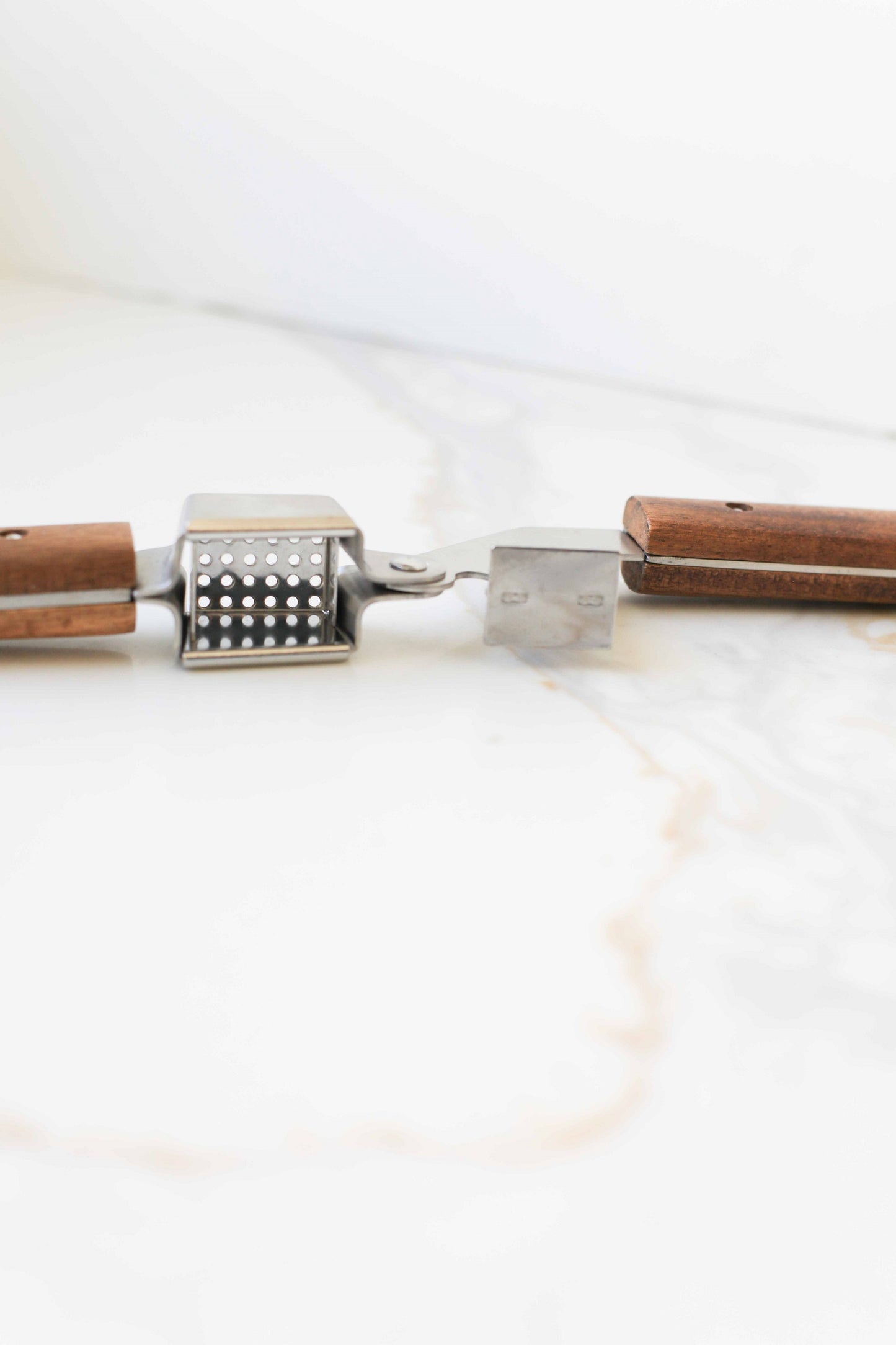 Heirloom Wooded Handle Garlic Press