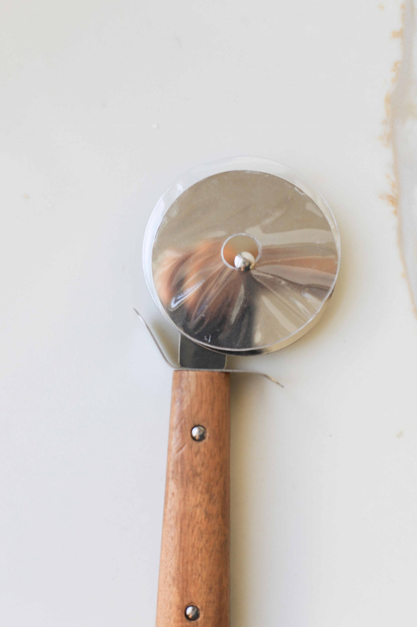 Heirloom Wooden Handle Pizza Cutter