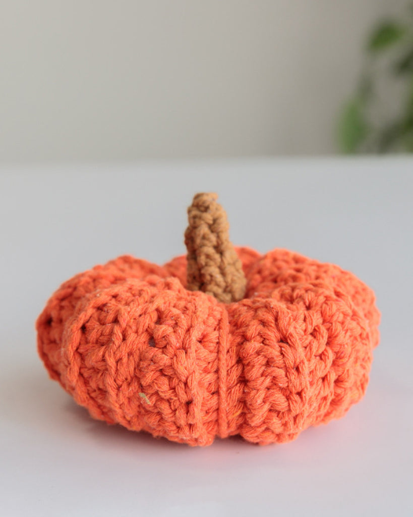 Hand-woven Small Pumpkin Decorations