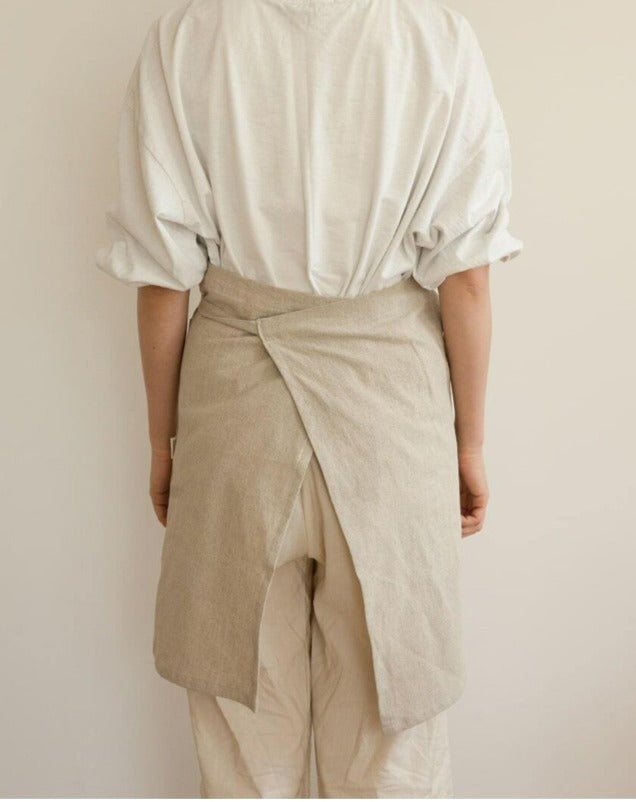 half apron with pockets