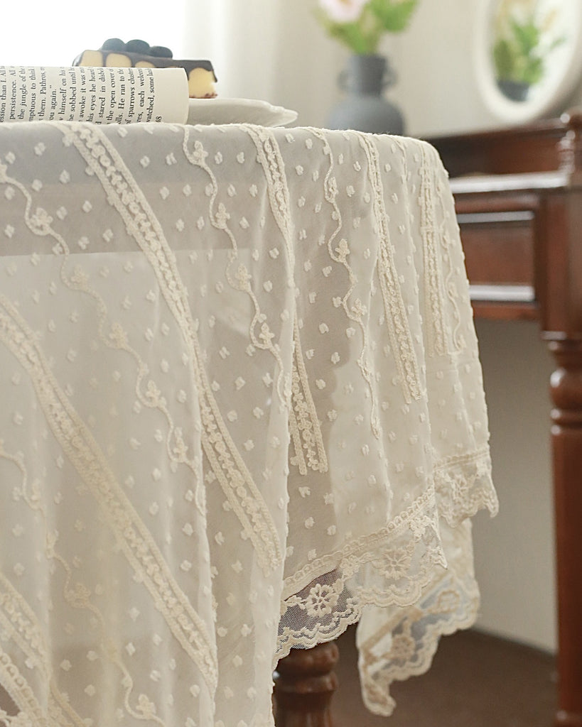Dot Lace Tablecloth