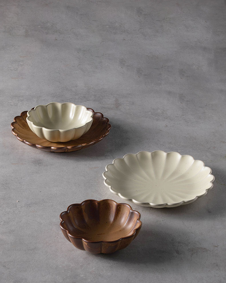 Scallop Bowls and Plates