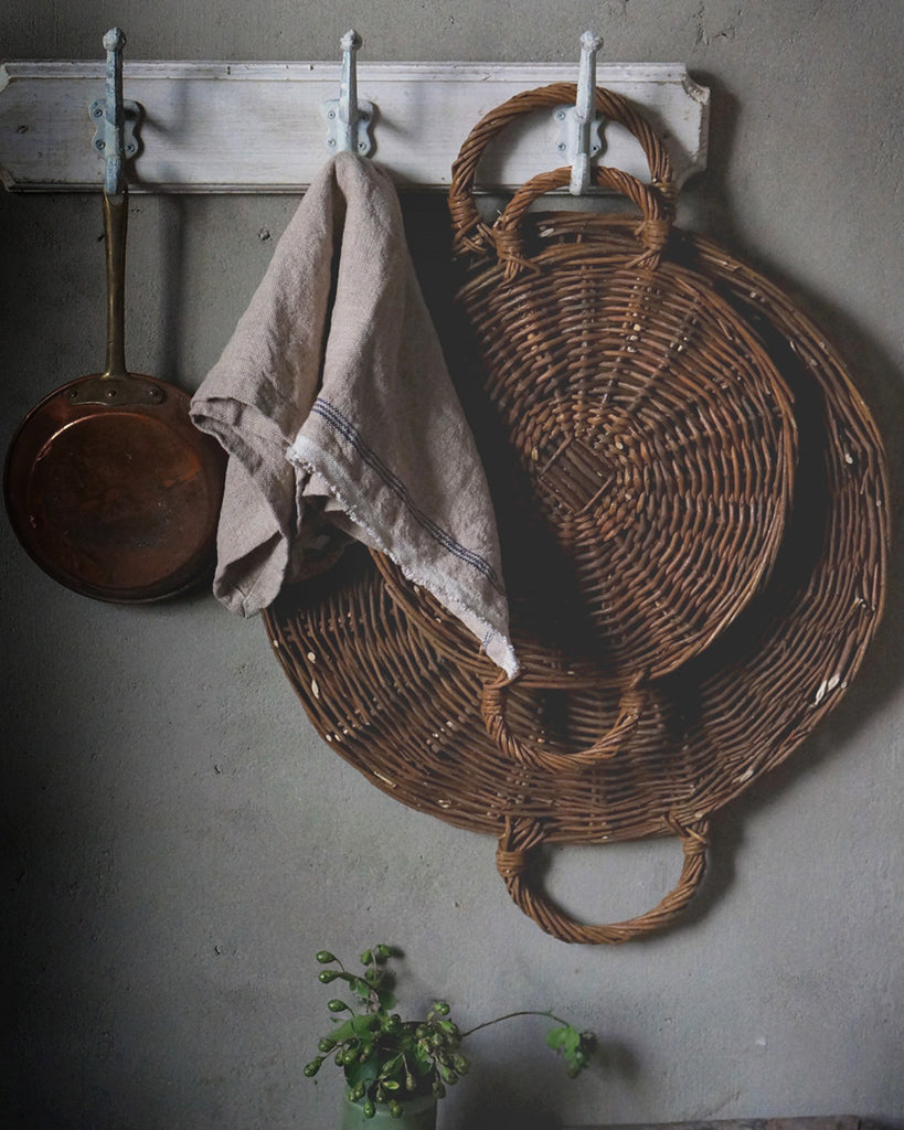 Country Style Willow Tray with Handles