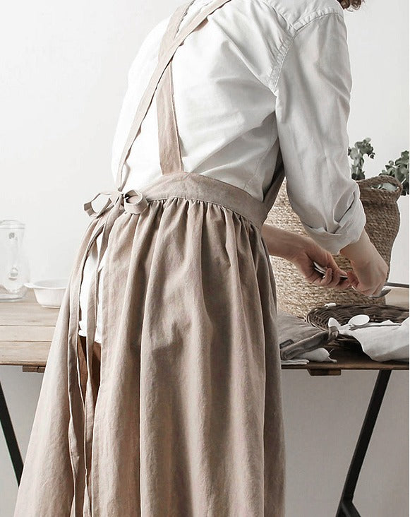 old fashioned aprons