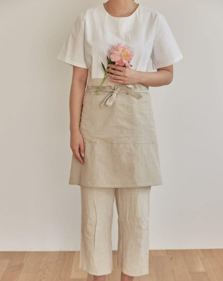 half apron with pockets