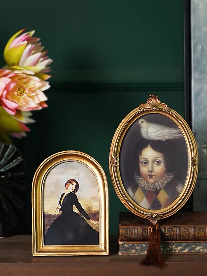 Resin Vintage Frame with Oil Painting Art