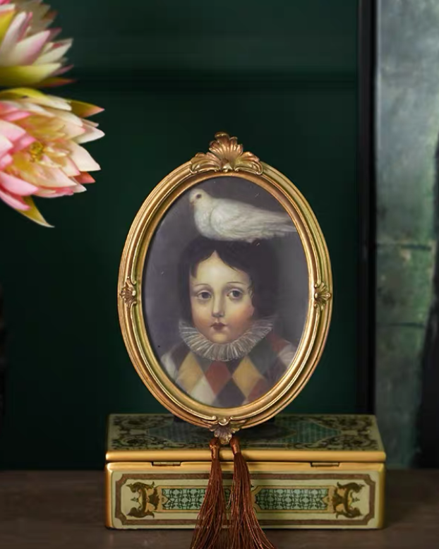 Resin Vintage Frame with Oil Painting Art